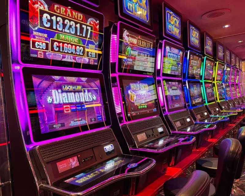 Bright Lights, Sticky Fingers: How Casino Design Is Engineered to Keep You at the Candy Counter